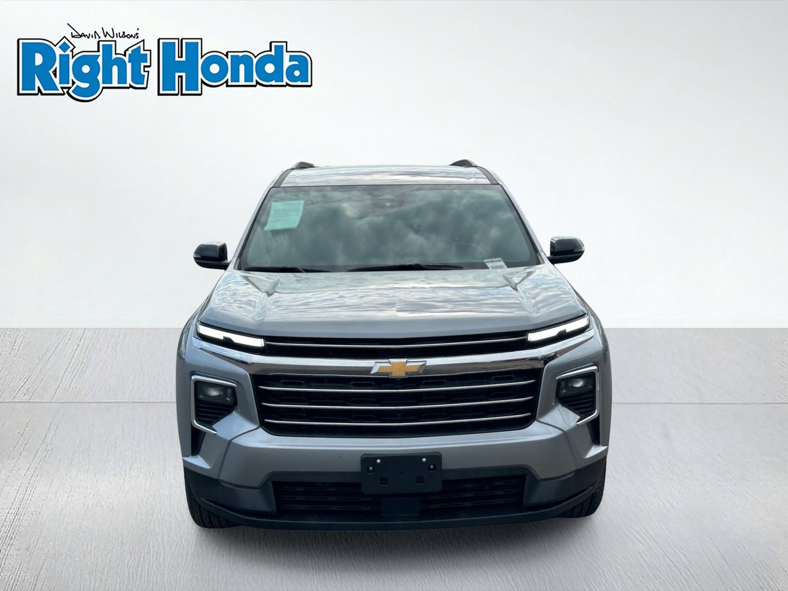 Used 2025 Chevrolet Traverse LT AWD/4WD image 9