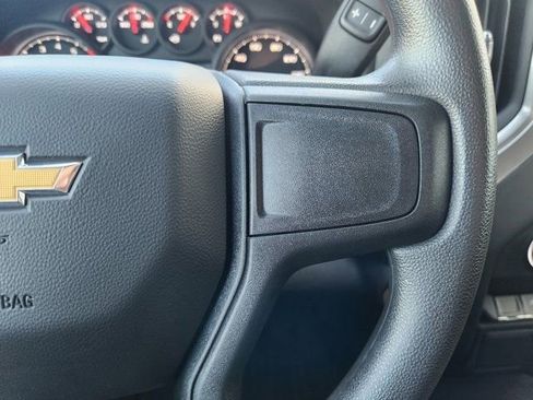 Used 2025 Chevrolet Silverado 1500 Custom image 31