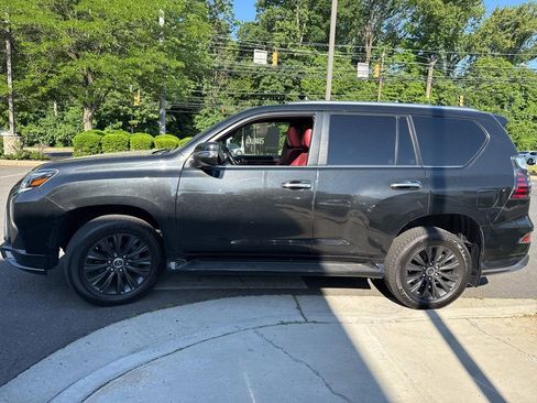Certified 2023 Lexus GX 460 Premium w/ Accessory Package AWD/4WD image 4