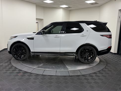 Used 2018 Land Rover Discovery HSE Luxury AWD/4WD image 4