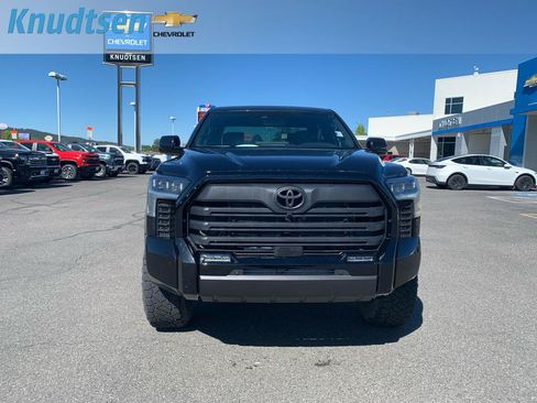 Used 2025 Toyota Tundra Limited AWD/4WD image 2