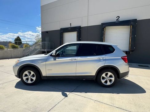 Used 2011 BMW X3 xDrive28i AWD/4WD image 2