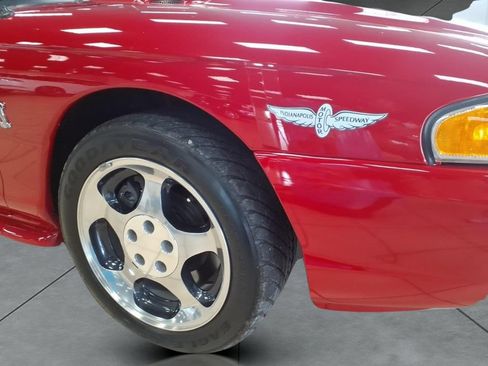 Used 1994 Ford Mustang GT RWD image 6