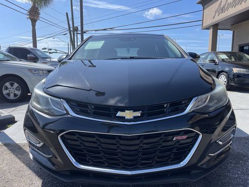 Used 2017 Chevrolet Cruze Premier FWD image 3