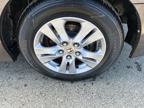Used 2012 Honda Accord LX image 18