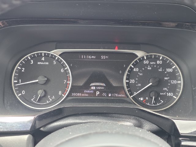 Used 2025 Nissan Pathfinder SV FWD image 19