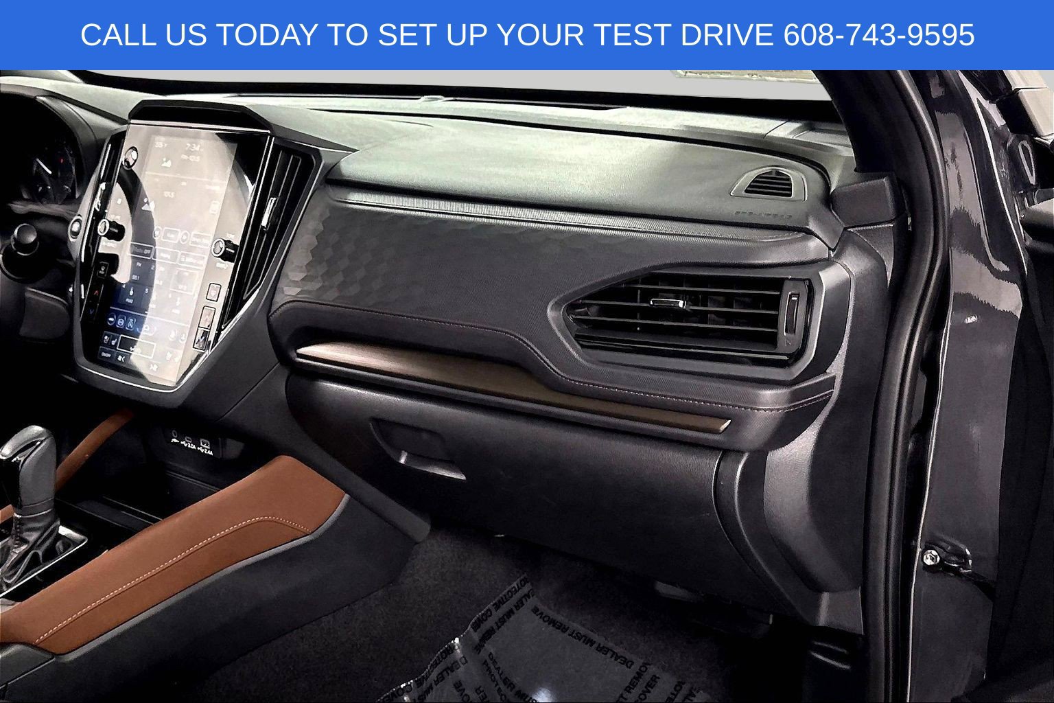 Certified 2025 Subaru Forester Touring AWD/4WD image 32