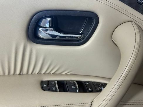 Used 2022 Nissan Armada Platinum w/ Captain's Chairs Package RWD image 15