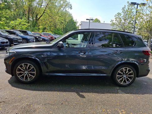 Used 2022 BMW X5 xDrive45e w/ M Sport Package AWD/4WD image 4
