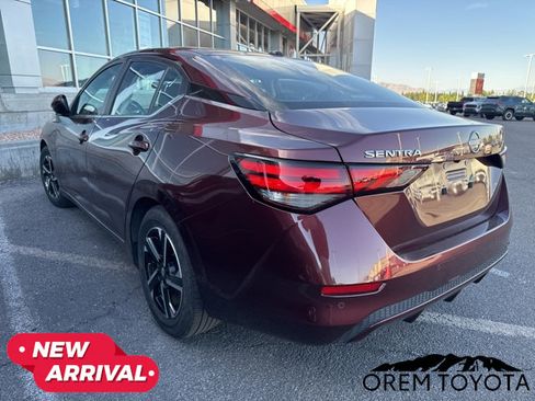 Used 2025 Nissan Sentra SV FWD image 9