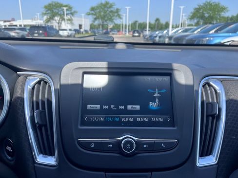 Used 2016 Chevrolet Malibu LT FWD image 13