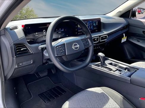 New 2027 Nissan Sentra SV FWD image 7