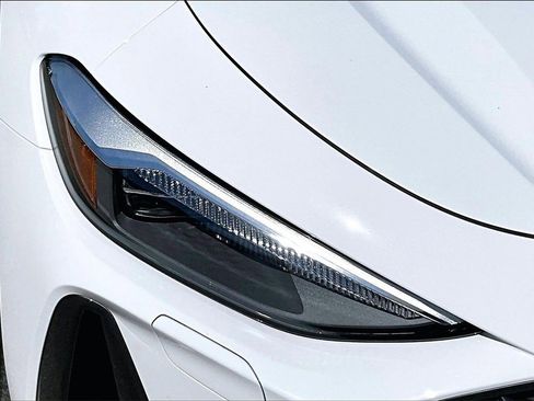 Used 2025 Audi A5 2.0T Premium w/ Convenience Package image 12