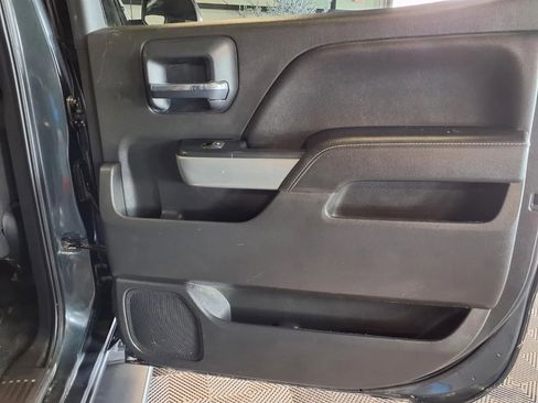 Used 2018 Chevrolet Silverado 1500 LT w/ All Star Edition image 10