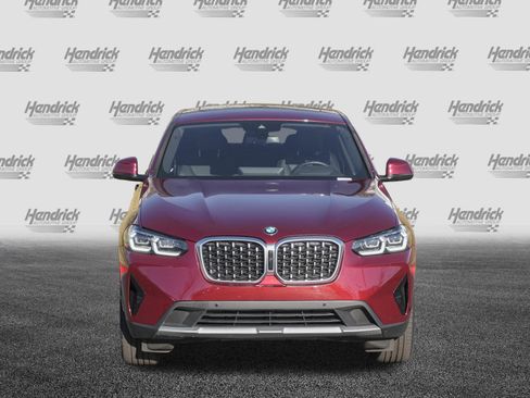 Used 2025 BMW X4 xDrive30i image 3