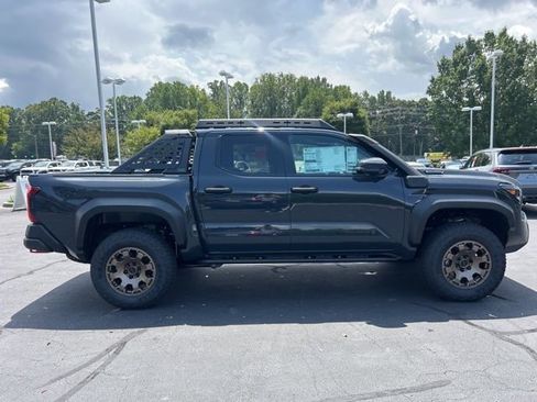 New 2025 Toyota Tacoma 4x4 Double Cab Hybrid image 4