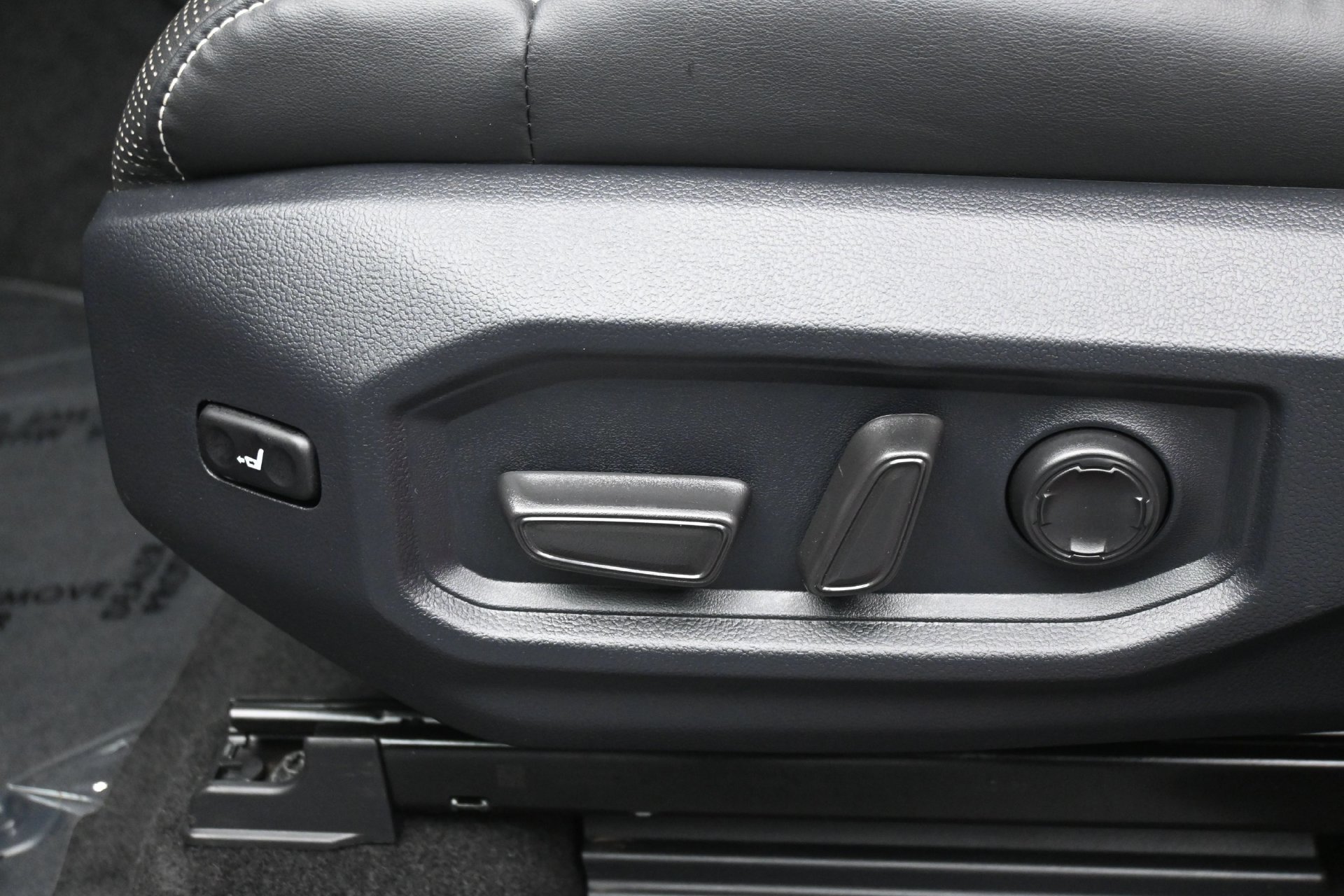 Used 2023 Toyota Tundra Capstone AWD/4WD image 21