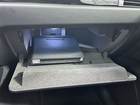 New 2026 Porsche Macan image 31