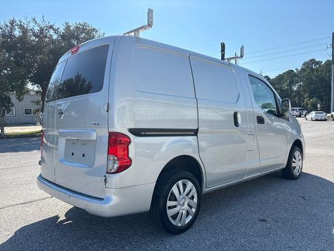 Used 2020 Nissan NV200 SV image 6