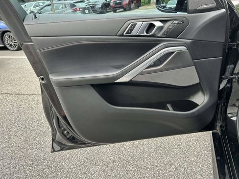 Used 2022 BMW X6 xDrive40i w/ M Sport Package AWD/4WD image 15