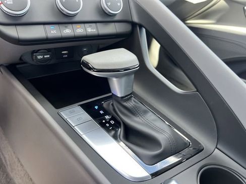New 2026 Hyundai Elantra SE image 25