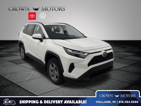 Used 2025 Toyota RAV4 XLE w/ Convenience Package image 1