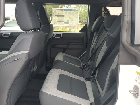 New 2025 Ford Bronco 4-Door AWD/4WD image 12