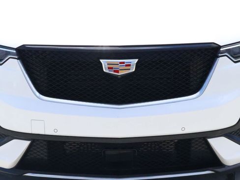 Certified 2025 Cadillac XT6 Sport w/ Technology Package AWD/4WD image 8