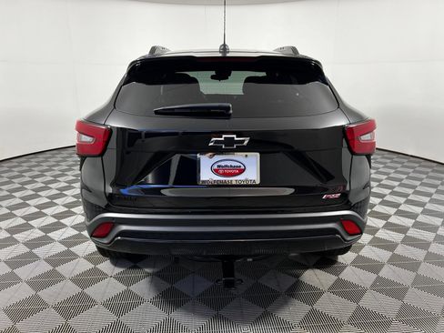 Used 2024 Chevrolet Trax RS w/ Driver Confidence Package FWD image 6