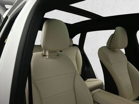 Certified 2026 Mercedes-Benz GLC 300 4MATIC image 29