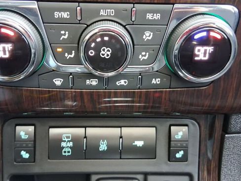 Used 2016 Chevrolet Traverse LT w/ Traveler's Package image 33