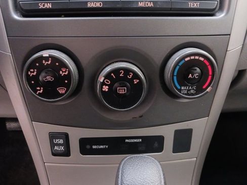 Used 2012 Toyota Corolla LE image 21