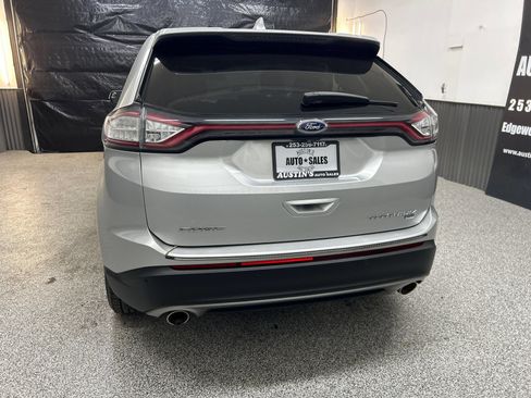 Used 2015 Ford Edge Titanium AWD/4WD image 4