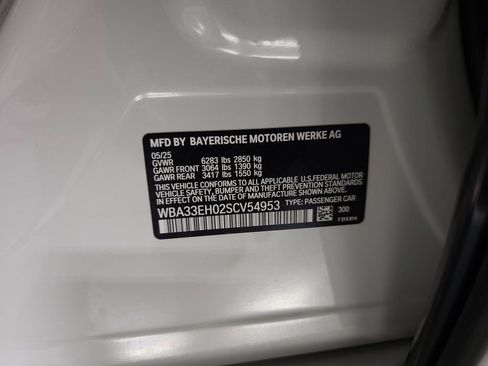 New 2025 BMW 740i xDrive image 35