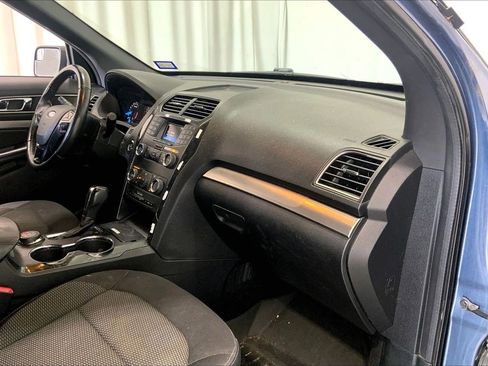 Used 2019 Ford Explorer XLT w/ Class III Trailer Tow Package AWD/4WD image 27
