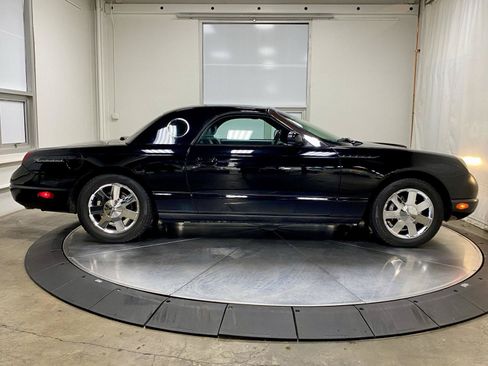 Used 2002 Ford Thunderbird RWD image 10