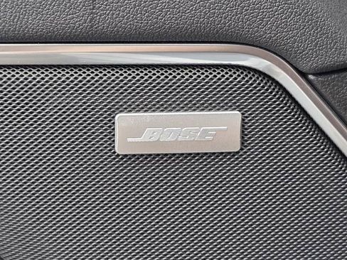 Used 2025 GMC Sierra 1500 SLT w/ SLT Premium Plus Package AWD/4WD image 30