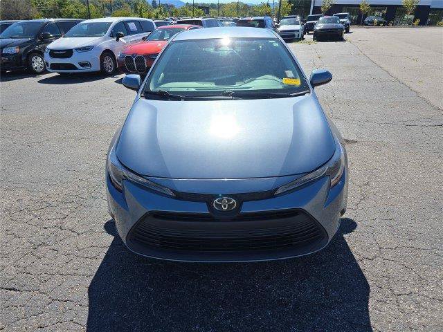 Used 2024 Toyota Corolla LE FWD image 9