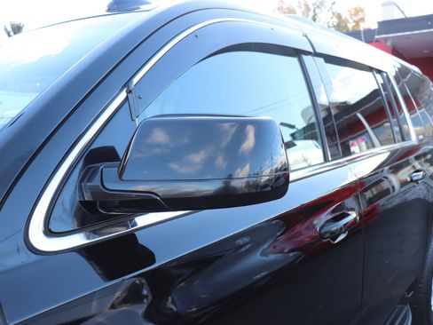 Used 2017 GMC Yukon XL SLT image 61