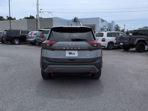 Used 2021 Nissan Rogue SV FWD image 7
