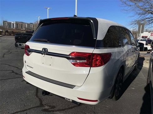 Used 2024 Honda Odyssey EX-L image 4