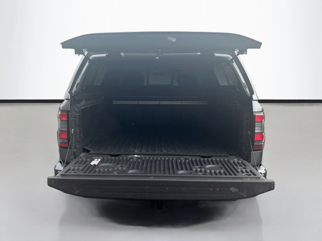 Used 2023 Nissan Frontier SV w/ SV Premium Package AWD/4WD image 8
