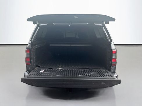 Used 2023 Nissan Frontier SV w/ SV Premium Package AWD/4WD image 8