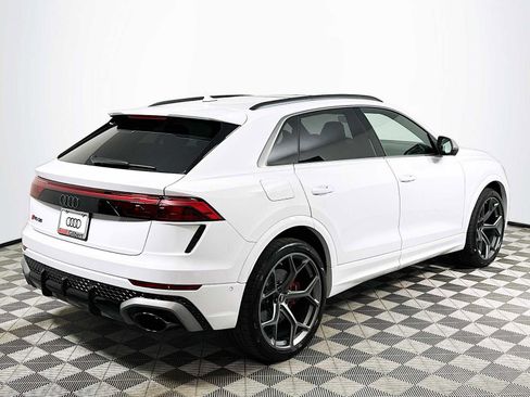 New 2025 Audi RS Q8 performance image 7