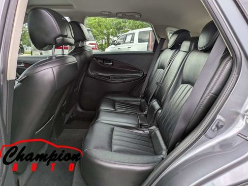 Used 2017 INFINITI QX50 AWD w/ Deluxe Touring Package image 17