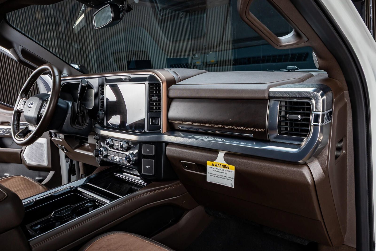Used 2025 Ford F250 King Ranch w/ Chrome Package AWD/4WD image 18