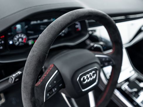 New 2026 Audi RS Q8 performance image 13