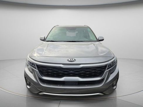 Used 2021 Kia Seltos SX w/ SX Sunroof Package image 3