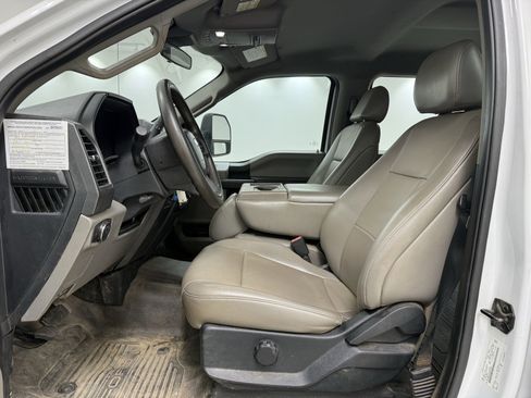 Used 2021 Ford F450 XL w/ Power Equipment Group image 13