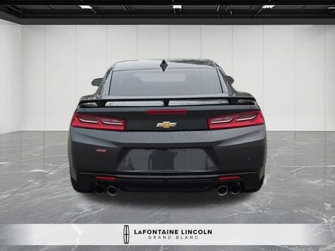 Used 2018 Chevrolet Camaro SS RWD image 6